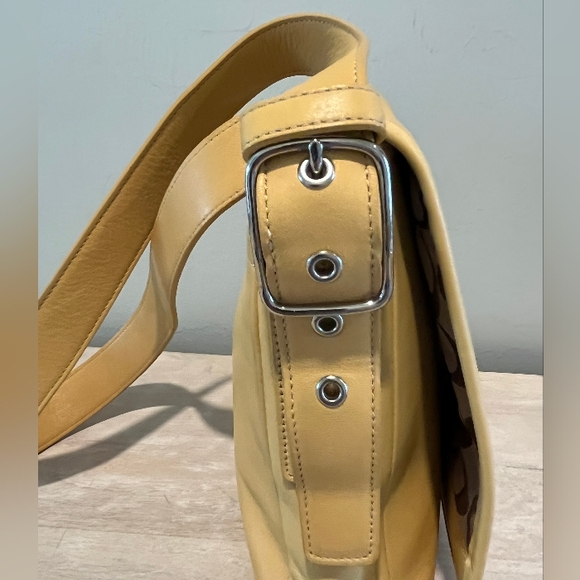Vintage Coach Yellow Leather Legacy Flex Studio Shoulder Bag #9335 EUC - Picture 4 of 16